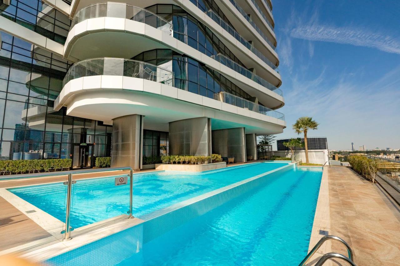 Fam Living - Rp Heights - 3 Mins Walk To Burj Khalifa & Dubai Mall Downtown Dubai Bagian luar foto