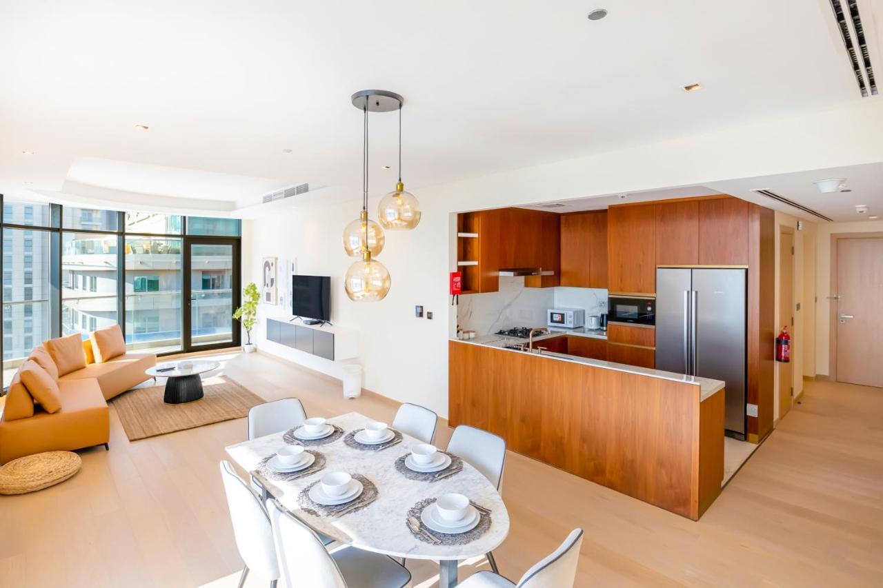 Fam Living - Rp Heights - 3 Mins Walk To Burj Khalifa & Dubai Mall Downtown Dubai Bagian luar foto