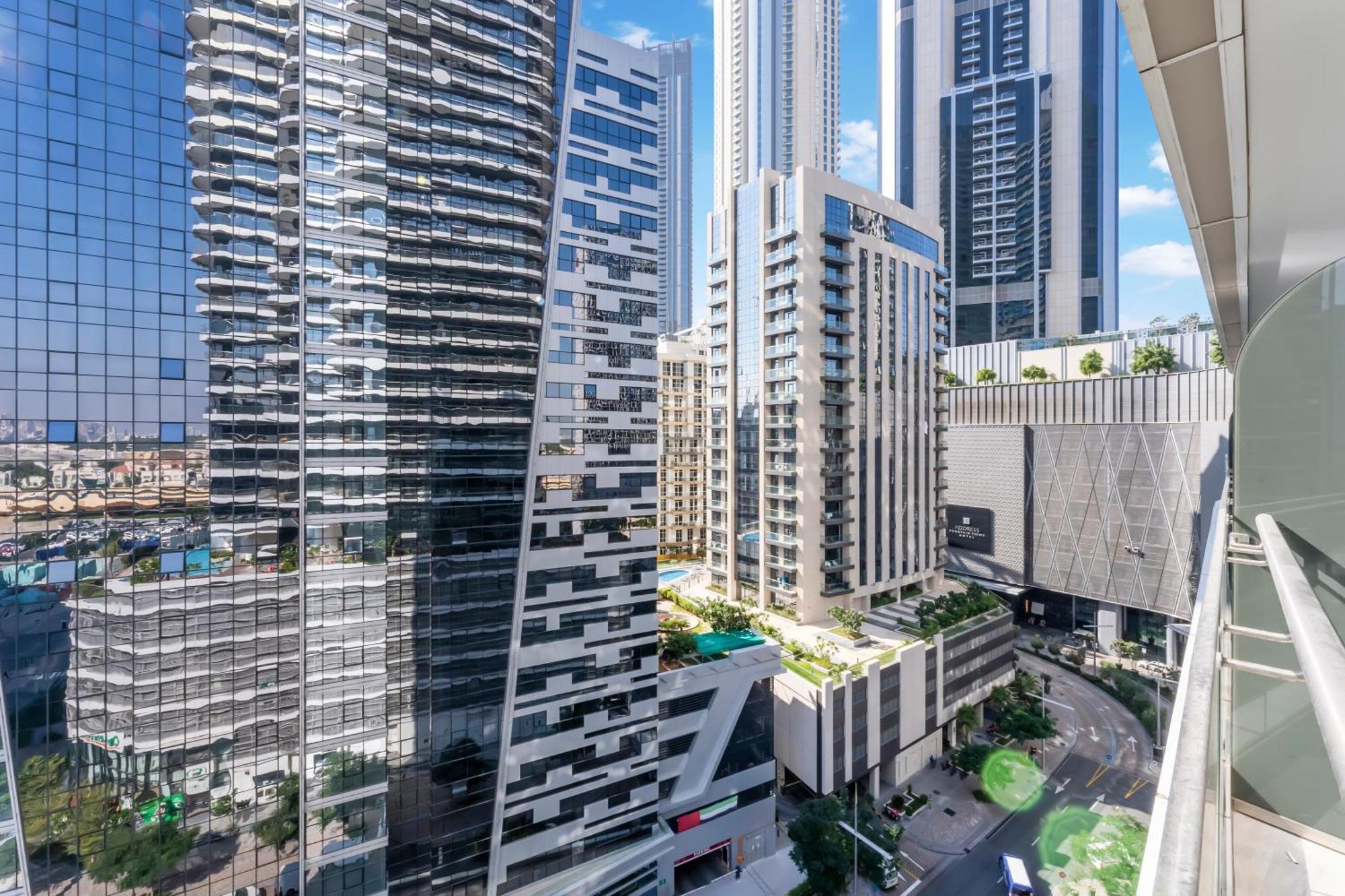 Fam Living - Rp Heights - 3 Mins Walk To Burj Khalifa & Dubai Mall Downtown Dubai Bagian luar foto